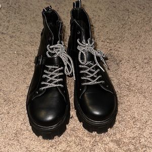 Lace up black strap platform booties size 8